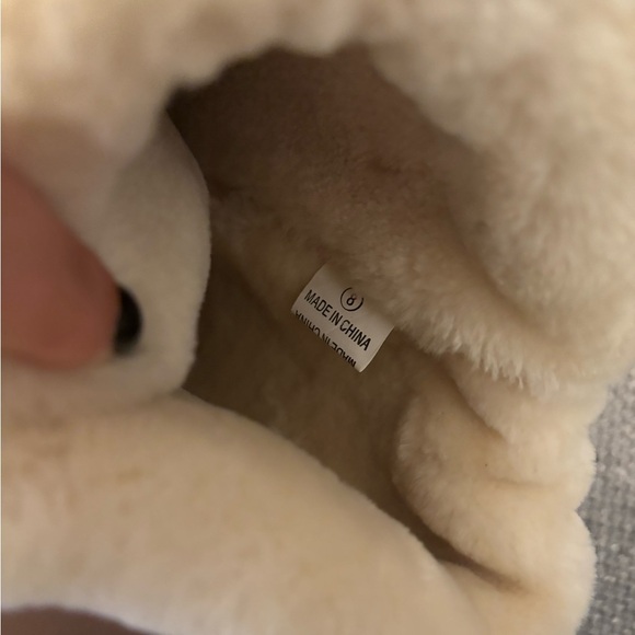 Brand new Cozy & Stylish Winter Boots 8 ( no box ) - Picture 9 of 15